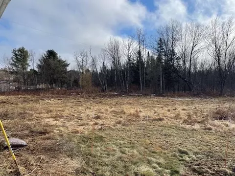 387 377 Main St, Mattawamkeag, ME 04459