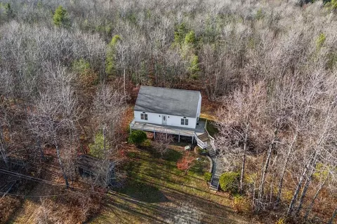 24 Memory Ln, Arundel, ME 04046
