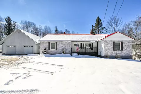 102 Harlow Hill Rd, Mexico, ME 04257