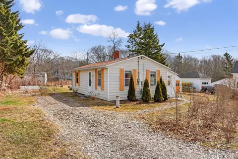 78 State Route 32, New Harbor, ME 04554