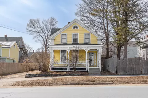 216 Center St, Bangor, ME 04401