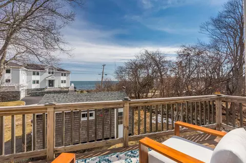 81 Goodwin Rd, Kittery Point, ME 03905