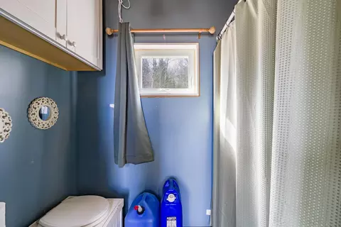 Bath - 119 Reynolds Rd, Brooks, ME 04921 photo 1 of 2