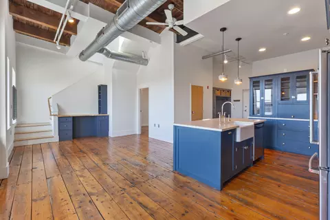 15 Brown St #405, Portland, ME 04101