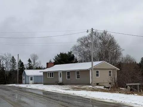 178 School House Rd, Orient, ME 04471