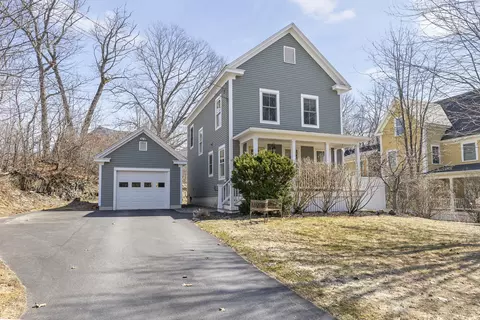 18 Ward St, Scarborough, ME 04074
