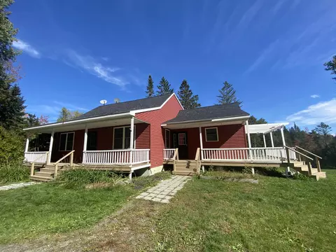 8 Monroe Rd, Winterport, ME 04496