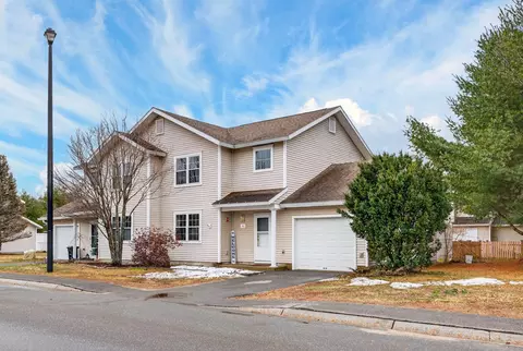 8 Enterprise Dr #8, Brunswick, ME 04011