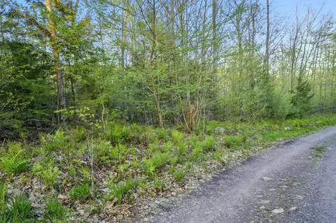 23 24 Cottage Shore Dr, Holden, ME 04429