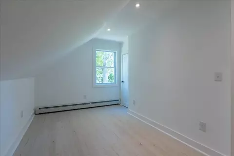 Bedroom - 819 Pleasant Point Rd, Cushing, ME 04563 photo 6 of 10