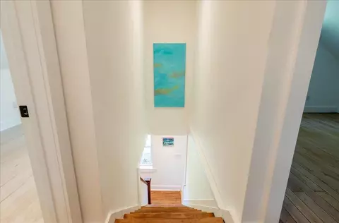 Entry Way - 819 Pleasant Point Rd, Cushing, ME 04563 photo 3 of 9