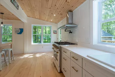 Kitchen - 819 Pleasant Point Rd, Cushing, ME 04563 photo 2 of 7