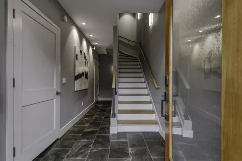 749 Congress St #5, Portland, ME 04102