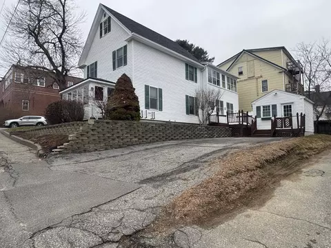 33 Franklin St, Augusta, ME 04330