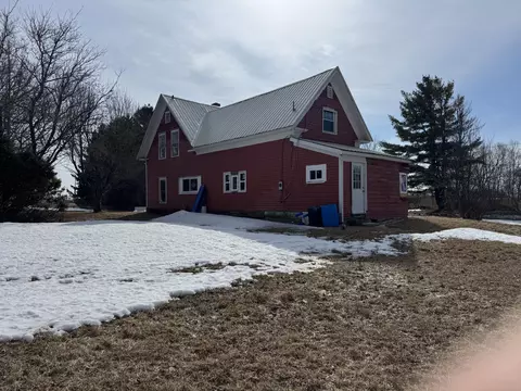 127 Bryant Pond Rd, Fort Fairfield, ME 04742