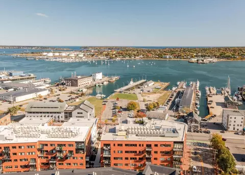 387 Commercial St #322, Portland, ME 04101
