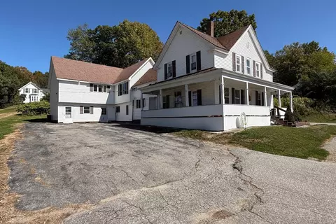 49 Hemlock St, Sabattus, ME 04280