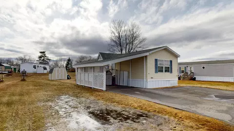 25 Sarah Ave, Lewiston, ME 04240