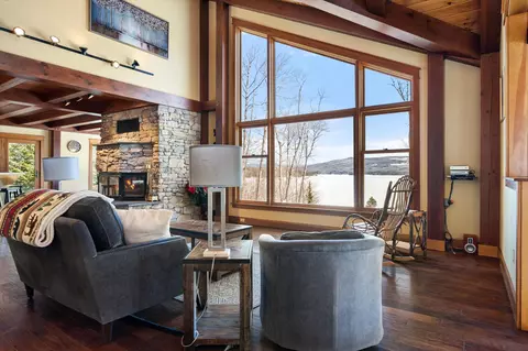 172 Harfords Point Rd, Harfords Point Twp, ME 04441