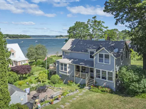 364 Island Ave, Portland, ME 04108