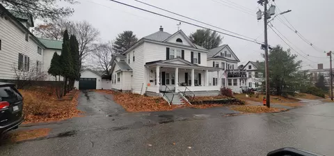 28 Maine Ave, Millinocket, ME 04462