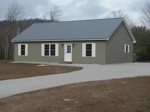 9 Wyatts Way, Oxford, ME 04270