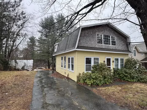 89 Pride Rd, Auburn, ME 04210