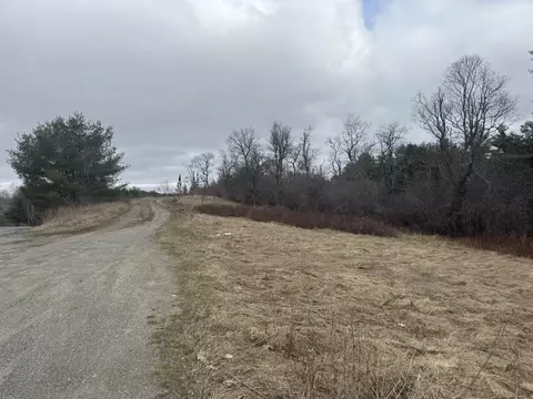 213 Sheepscot Rd, Newcastle, ME 04553