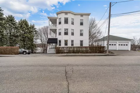 147 Cleaves St #1, Biddeford, ME 04005
