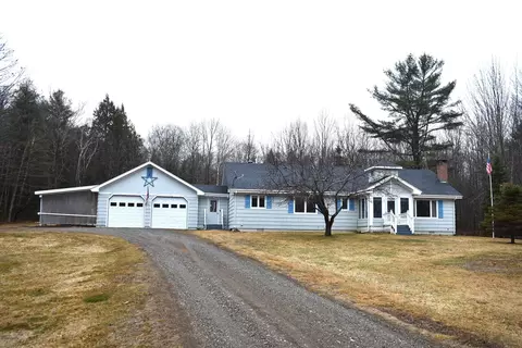 100 N Searsport Rd, Searsport, ME 04974