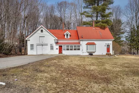 28 Fountain St, Gardiner, ME 04345