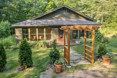 183 Pitcher Rd, Belfast, ME 04915