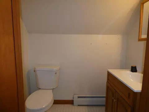 Bath - 511 River Rd, Chelsea, ME 04330 photo 2 of 2