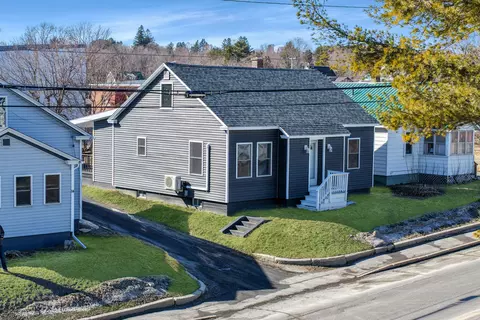 16 Bennett Dr, Caribou, ME 04736