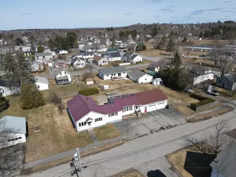 17 Ralph St, Bangor, ME 04401