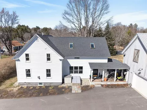 492 W Elm St, Yarmouth, ME 04096
