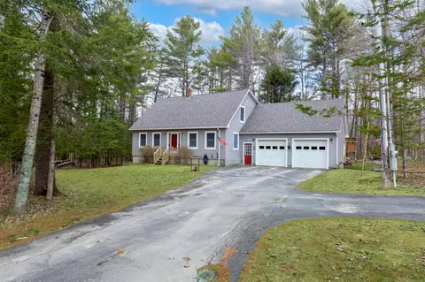 46 Wood St, Fairfield, ME 04937