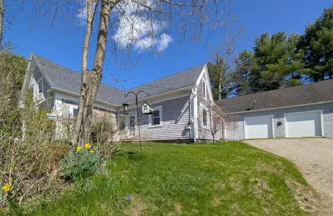 66 Village St, Jefferson, ME 04348
