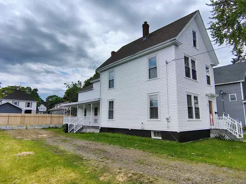 60 West St, Bangor, ME 04401