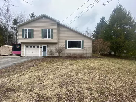 15 Mcdonald Ave, Ellsworth, ME 04605