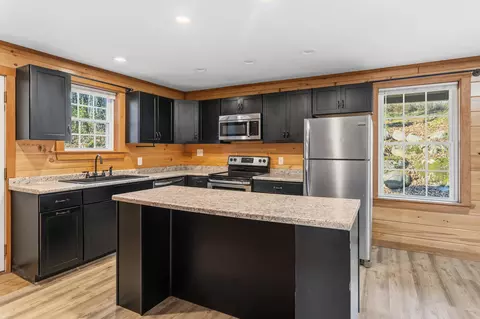 3308 Middle Rd, Sidney, ME 04330