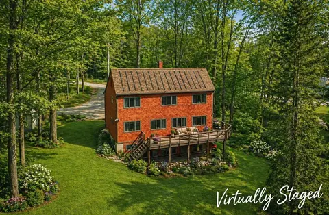 39 Simmons Ln, Friendship, ME 04547