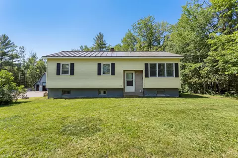 1782 Pushaw Rd, Glenburn, ME 04401