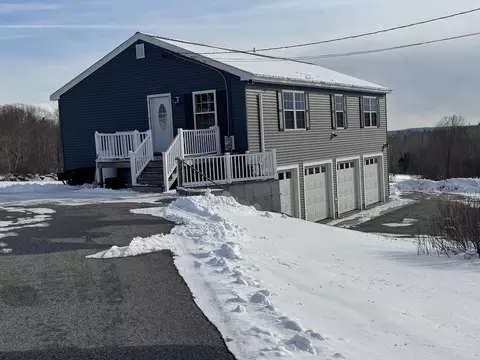 8 Durgin Farm Rd, Limington, ME 04049