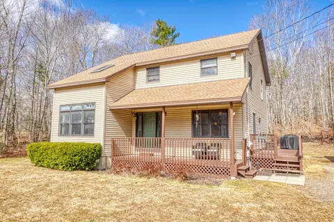 214 Windsor Rd, Chelsea, ME 04330