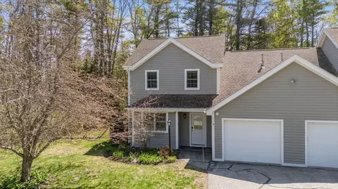 30 Meadow Ln #8, Freeport, ME 04032