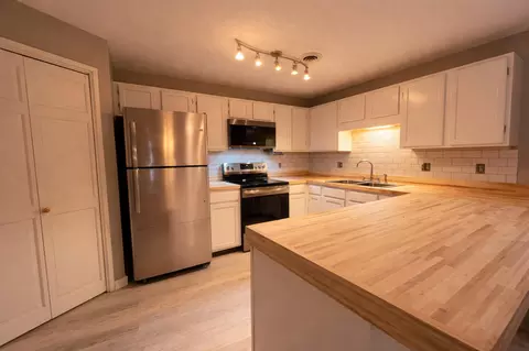 112 Franklin St #B5, Bangor, ME 04401