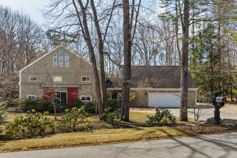 9 Conifer Ridge Rd, Cumberland, ME 04110