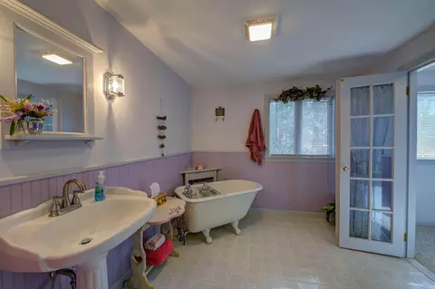 Bath - 3 Glidden Rd, Standish, ME 04084 photo 3 of 3