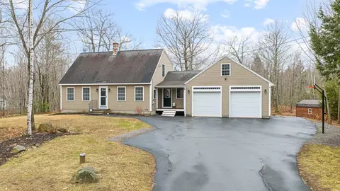 21 Southridge Dr, Standish, ME 04084